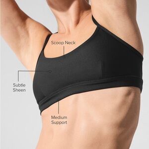 NWT ALO Yoga Airlift Intrigue Bra